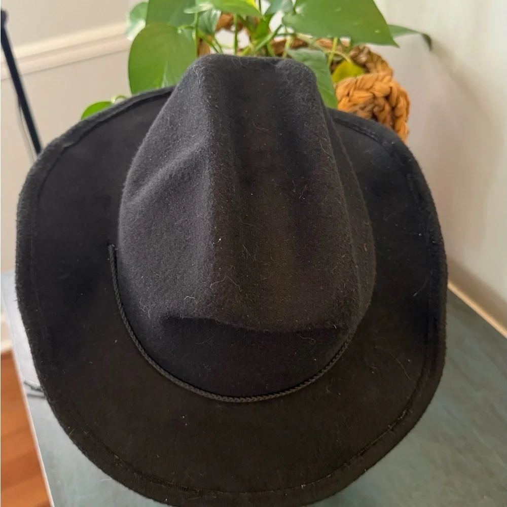 Scala Kids black wool felt cowboy hat. Chin ties in black.